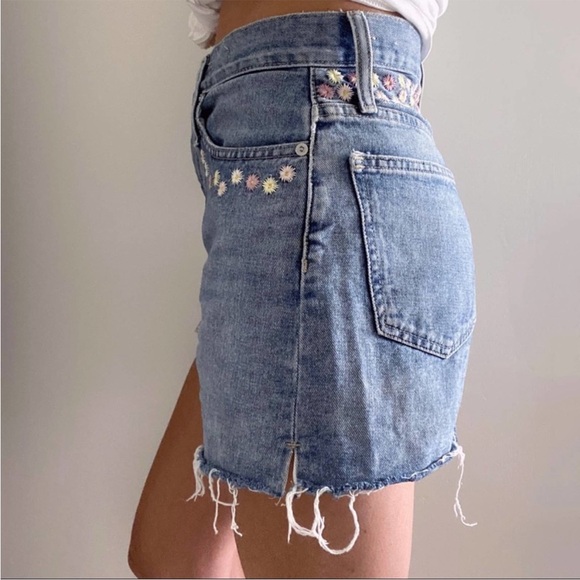 Madewell Perfect Vintage Jean Short Floral Embroidered Size 28 - Picture 8 of 12